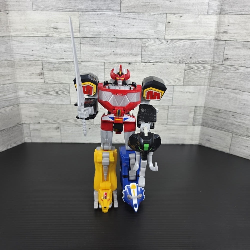 Hasbro Mighty Morphin Power Rangers Dino Megazord 10" Action Figure